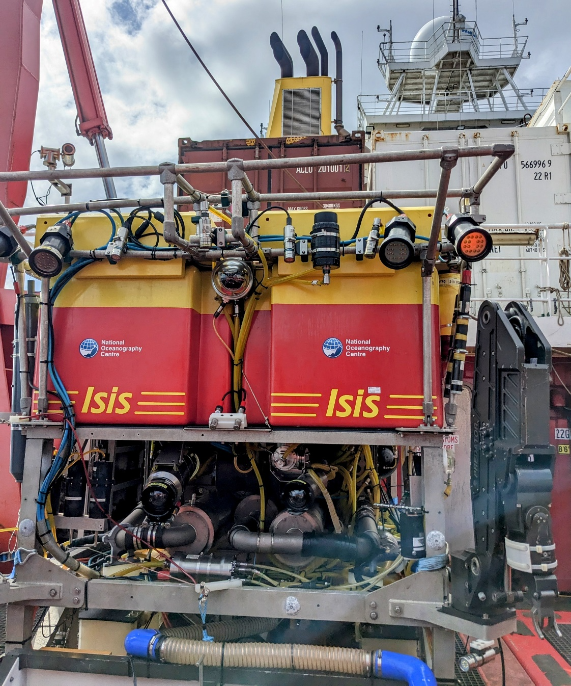 ROV ISIS on James Cook JC241